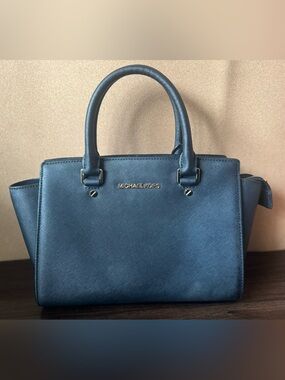 MICHAEL KORS Selma Medium Saffiano Leather Satchel Black